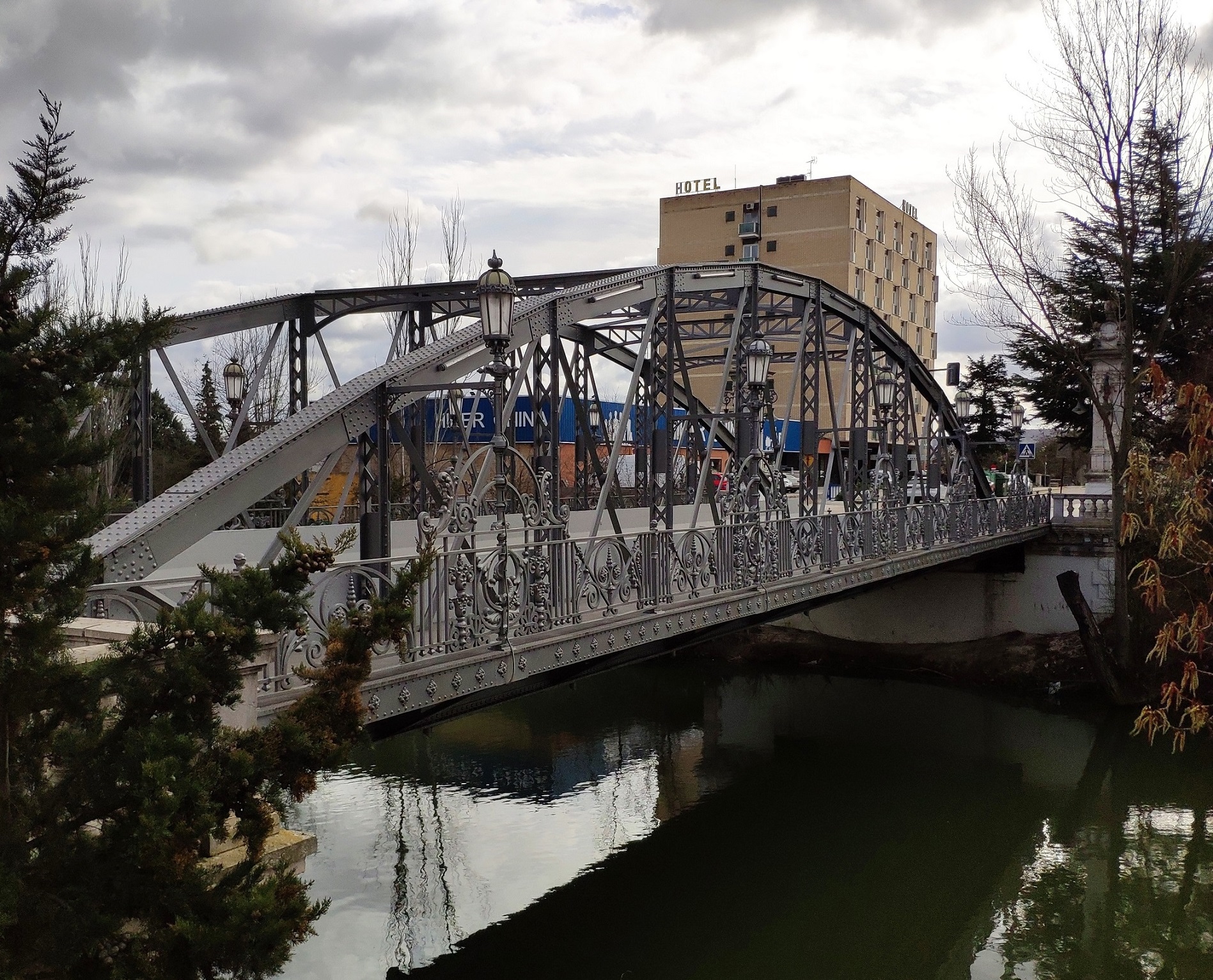 Foto de Puente de Hierro en Villaprovedo, Palencia