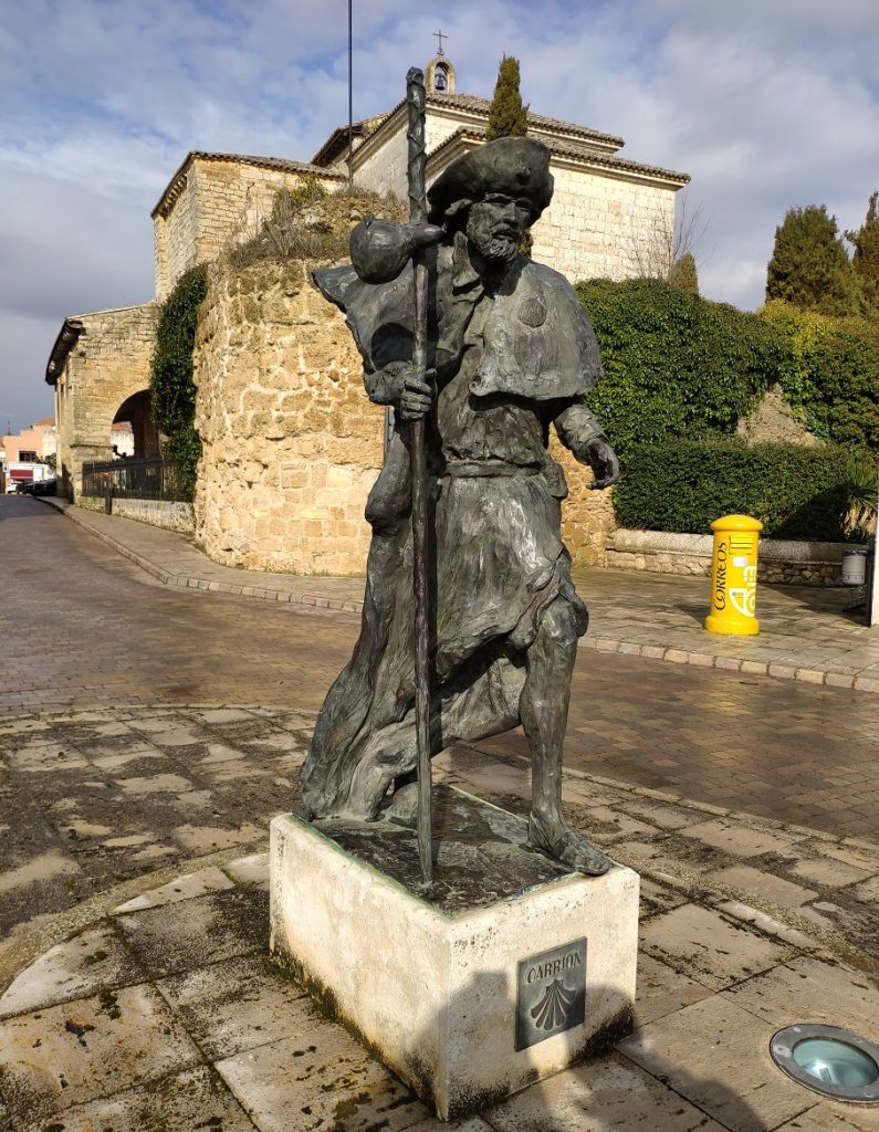 Monumento al Peregrino en Carrión de los Condes, en el Camino de Santiago en Palencia